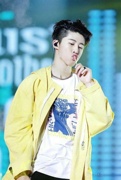 Bi Hanbin Ikon Yg 비아이 한빈 아이콘 Hanbin Ikon Bi Ikon Bi Ikon Pareja Coreana Yg