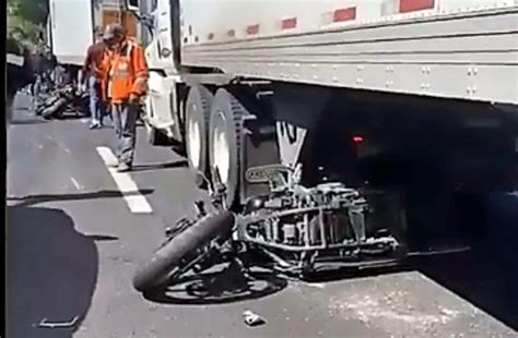 Mueren Motociclistas En La M Xico Cuernavaca Iban A Exceso De