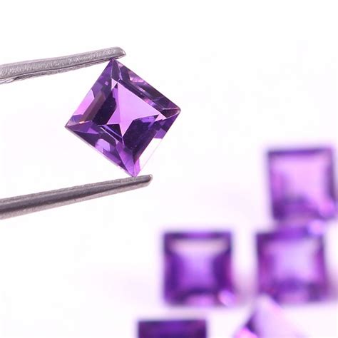 Purple African Amethyst Square Cut Stone For Jewellery Making At Rs 35