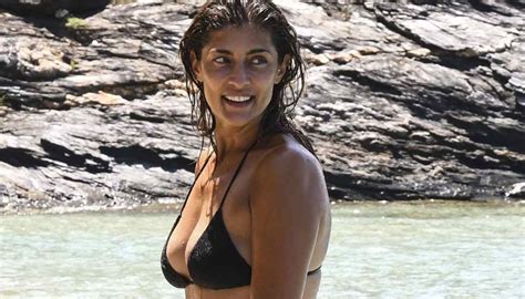 Isola Dei Famosi Elisa Isoardi In Bikini Conquista Tutti Fisico Perfetto