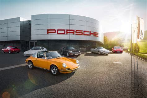 PORSCHE INAUGURA AMANHÃ O PRIMEIRO CENTRO DEDICADO A CARROS CLÁSSICOS