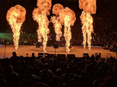 Fight fire with fire! : r/Metallica