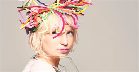 Sia Presentó Su Nuevo Sencillo Alive En Dos Programas De Tv