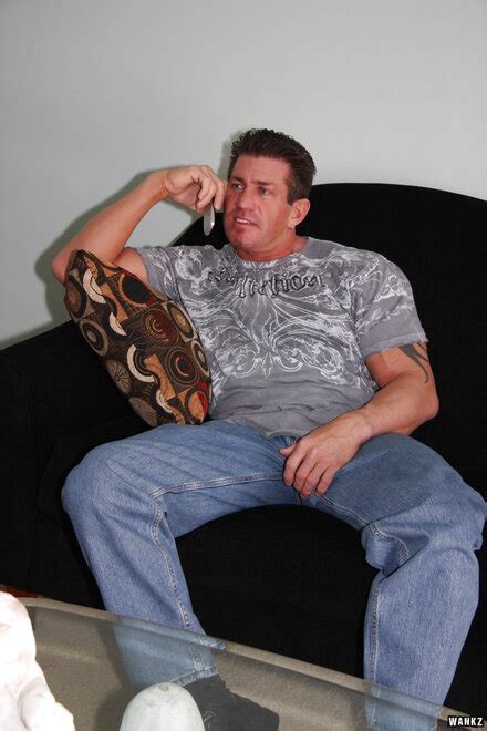 Kendra Secrets Busty Cougar Cumslut 006 Porn Pic