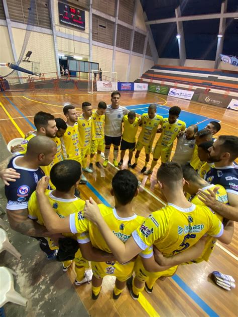 Botucatu Faz Estreia Na Copa Da Liga Paulista De Futsal Jornal