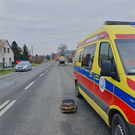 Z Polski Powa Ny Wypadek Na Dk Zderzenie Osob Wki Z Ci Ar Wk