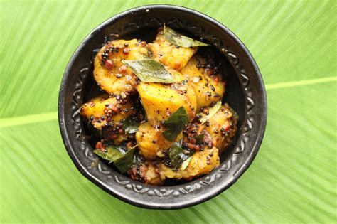 Un Peu Gay Dans Les Coings Curry De Bananes Plantain Au Poivre Noir