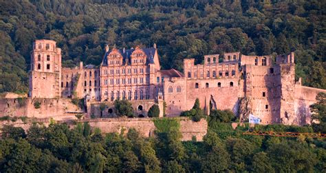 Explore Castles on Viking or Avalon European River Cruises ...