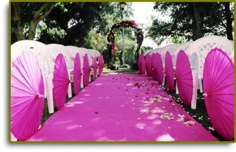 Ways To Spruce Up Your Wedding Aisle Runner Alluring Aisle Runners