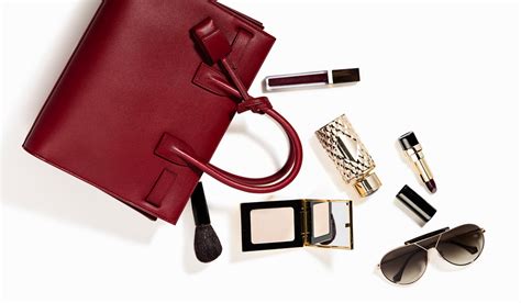 Beauty Essentials You Should Always Keep In Your Handbag Beautyheaven