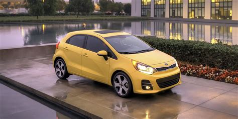 2016 Kia Rio | Consumer Guide Auto