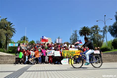 D As En Huelga Cumplieron Trabajadores As Del Colegio Carolina Llona