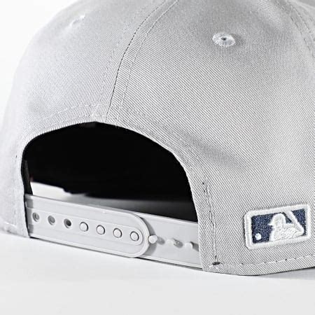 New Era Snapback Cap 9Fifty Contrast Side Patch New York Yankees Gris