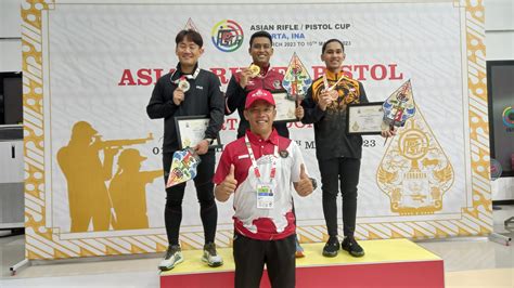 Patok Target Juara Umum Hari Pertama Asian Rifle Pistol Indonesia