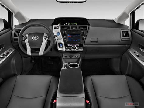 2014 Toyota Prius V: 41 Interior Photos | U.S. News