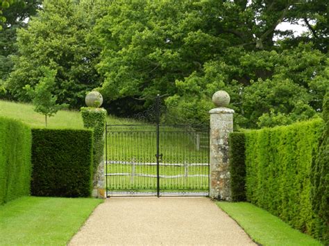 "Batemans Gardens 25 June 2011" by Cees Zeelenberg at PicturesofEngland.com