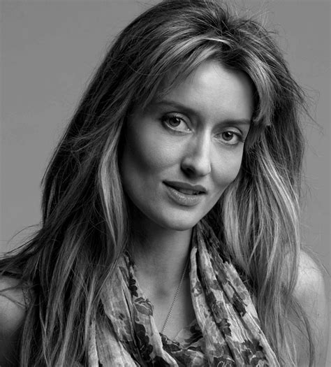 Natascha Mcelhone English Stage Screen And Television Actress