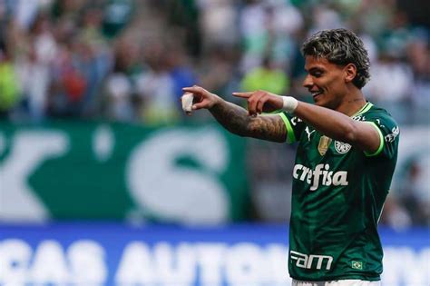 Richard Ríos fica no Palmeiras até 2026 veja detalhes da renovação