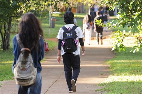 Escolas públicas do DF têm um psicólogo a cada 4 538 alunos Metrópoles