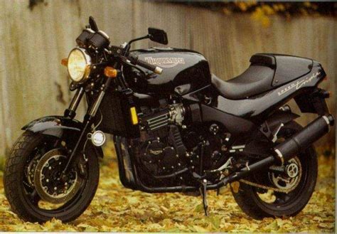 TRIUMPH Speed Triple 900 1996 1997 Specs Performance Photos