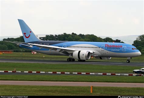 G TUIA Thomson Airways Boeing 787 8 Dreamliner Photo By Robert Noel