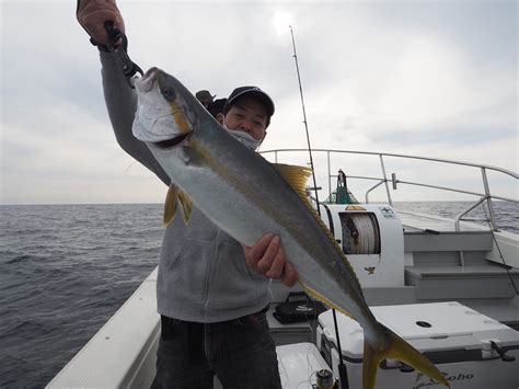 11月21日 日 久しぶりの隠岐の島「青物ジギング」今日は青物メインでの予約でしたので、隠岐の島に行ってきました！反応はとても良いのですが、少しテクニカルな感じだったので、釣果に格差が出た