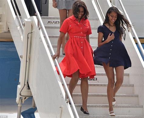 Almost Upskirt Shot On Obama Daughter