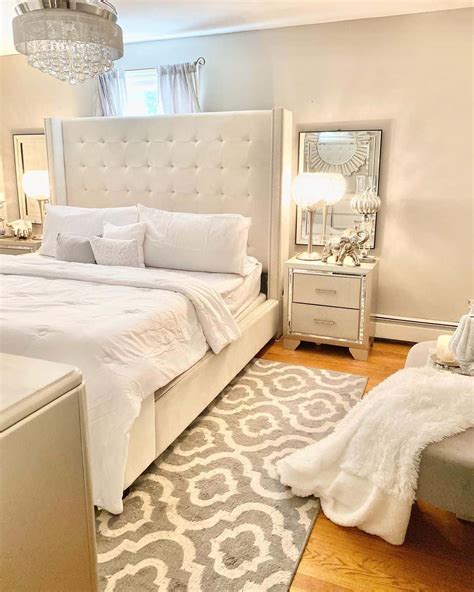 30 Luxury Master Bedroom Ideas for An Upscale Appeal