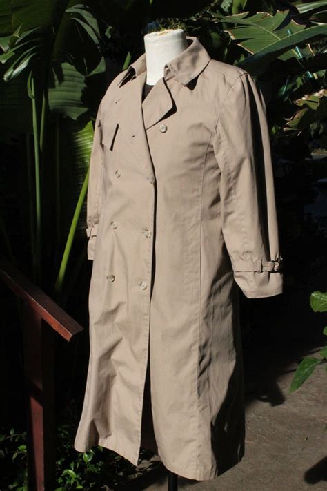 RARE 60s Vintage London Fog Tan Double Breasted Trenc Gem