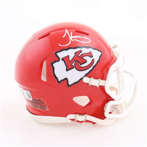 Tyreek Hill Signed Chiefs Speed Mini Helmet (Beckett) | Pristine Auction