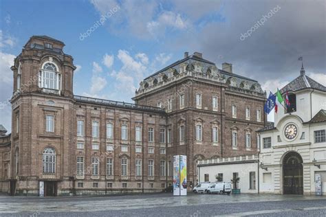 Venaria Italia Las Hermosas Fachadas Del Palacio Real De