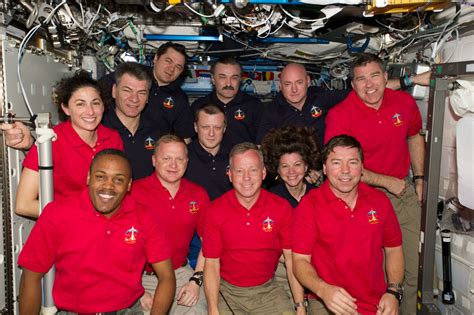 S E Sts Sts Expedition On Orbit Crew Portrait