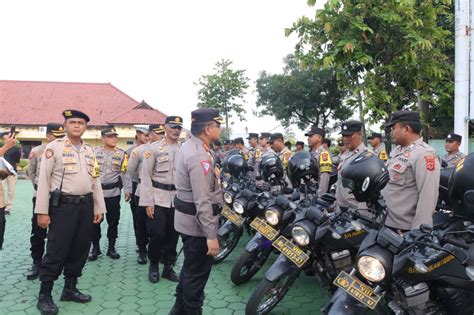 Polres Indramayu Gelar Apel Sarana Prasarana Dan Kendaraan Dinas Dalam