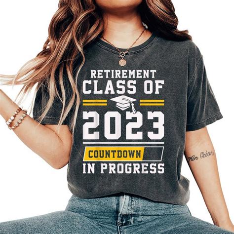 Retirement Class Of 2023 Countdown Progress Teacher Women S Oversized Comfort T Shirt Mazezy