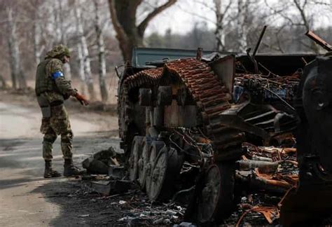 Las Tropas Rusas Se Retiran De Kiev Pero Sus Habitantes No Creen Que Sea El Fin