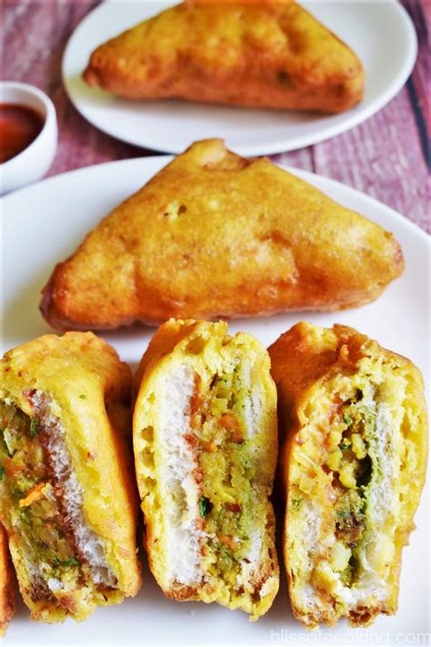 Stuffed Bread Pakora