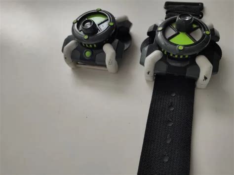 Ben Montre Omnitrix Alien Viewer Lot De Avec Disques