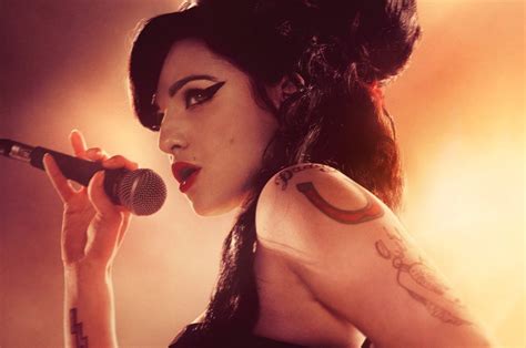 Mira El Tr Iler De Back To Black La Biopic De Amy Winehouse