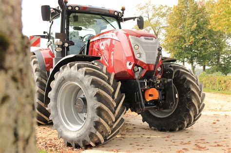 Mccormick Bringt Neue X Traktoren Auf Den Markt Landwirt Media