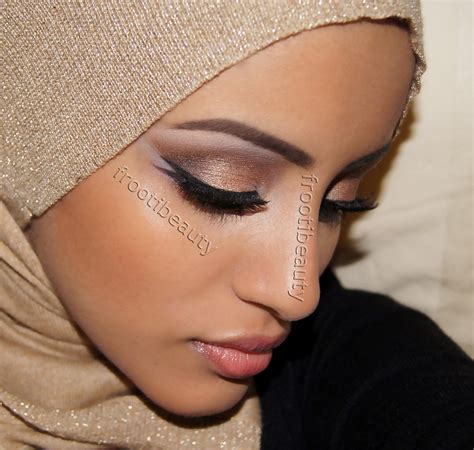 Safiyah Tasneem Makeup Masterclass Arabic Naked Palette Look