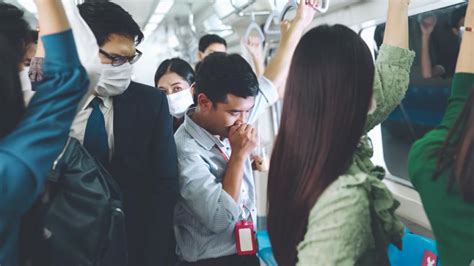 Cara Penularan Pneumonia Dan Langkah Pencegahannya Hello Sehat