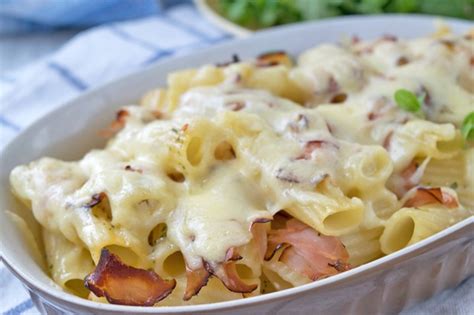 Makkaroni Mit Schinken Und K Se Berbacken Rezept