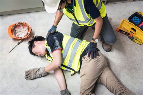 Common Construction Site Injuries And How To Deal With Them Rrs