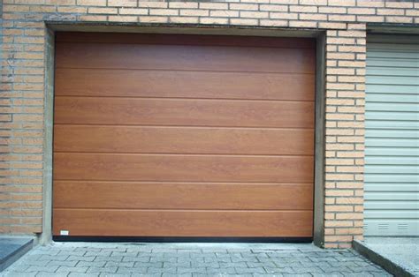 Garagentor Hörmann M Sicke in Decograin Golden Oak Country Garage