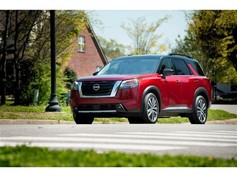 2023 Nissan Pathfinder: 112 Exterior Photos | U.S. News