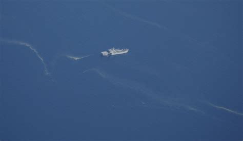 U.S. Navy joins search for missing Indonesian submarine - Washington Times