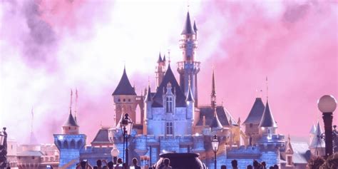 Newest Ultimate Guide To Hong Kong Disneyland