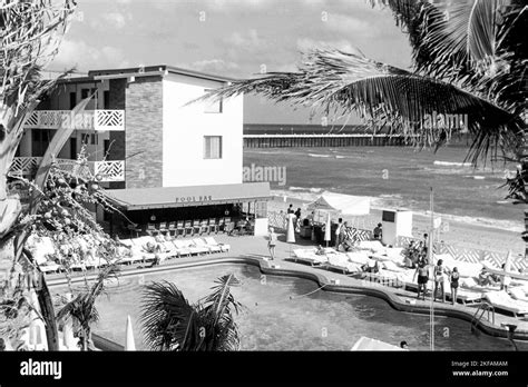 Miami pool 60's hi-res stock photography and images - Alamy