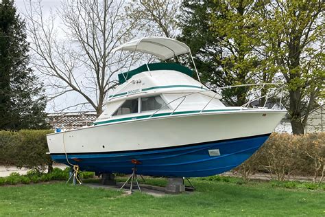 1975 Bertram 28 Flybridge CRUISER Flybridge For Sale YachtWorld