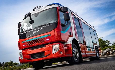 Rosenbauer Introduces Its New Electric Fire Vehicle Lineup Evmagz